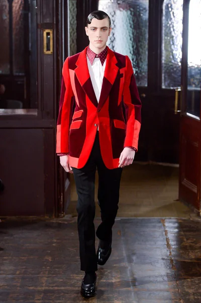 Look 24